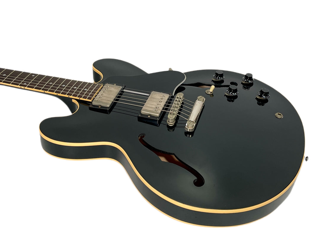 Gibson ES-335 Dot, 1988, Black/Ebony. Great Condition and Playability OHSC included (Likely Tim Shaw HB’s see pics)