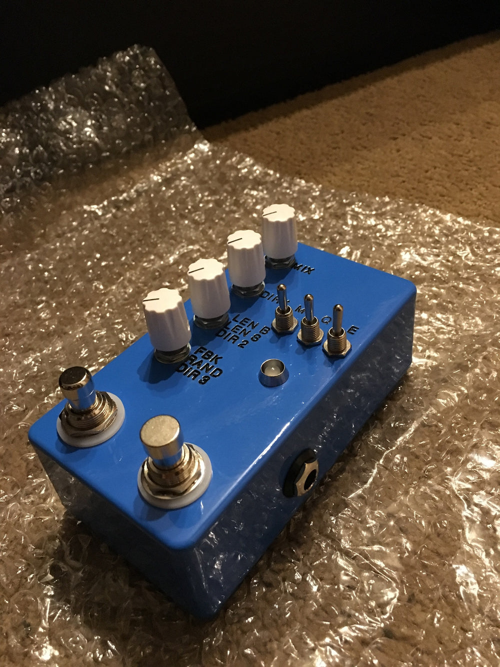 Montreal Assembly Count to 5 2017/2018 Blue/White Reverse Delay, Sample/Looper