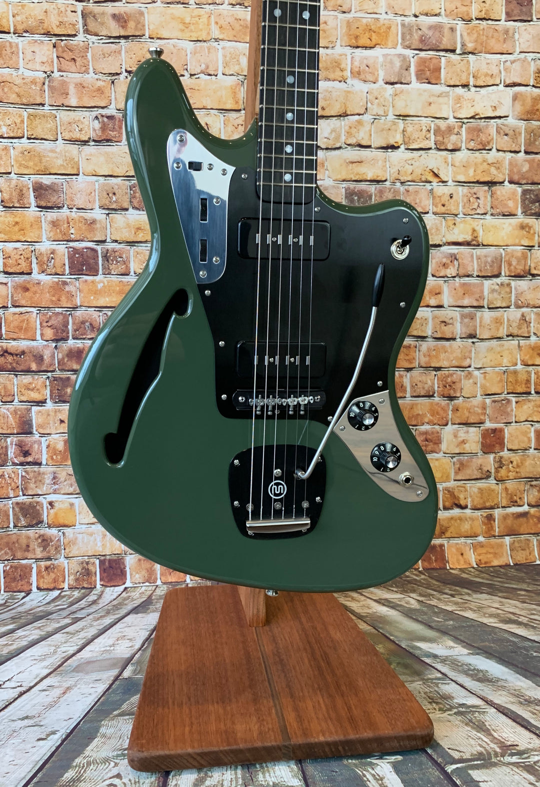 Bilt Zaftig 2019 Olive Drab w/ Lollar Staple P-90's & Black Mastery Hardware