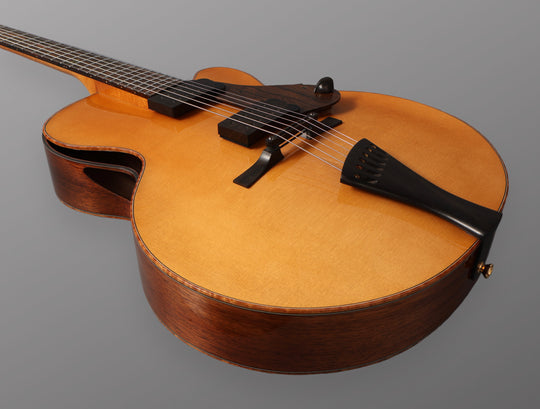 Jaén Guitars Siracusa 16E - 2023 - Natural - European Spruce / English Walnut. NEW (Authorized Dealer)