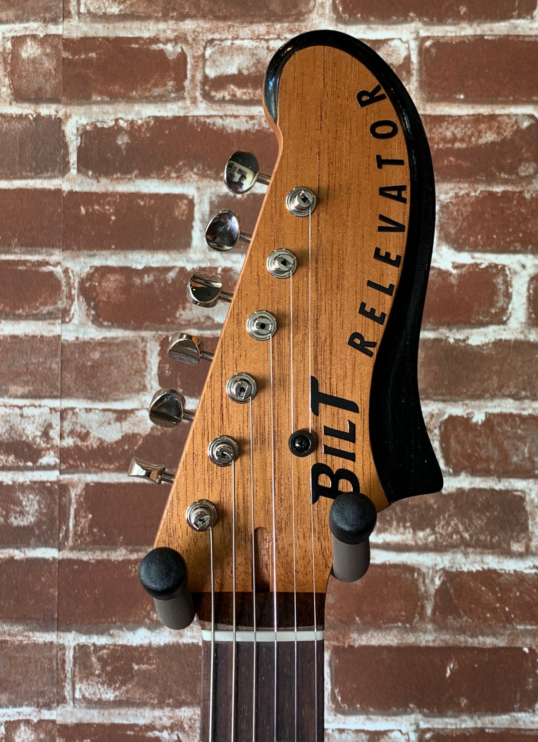 Bilt Relevator LS Floating Vibrato 2019 Natural Tinted Western Red Cedar.   "Authorized Bilt Dealer"