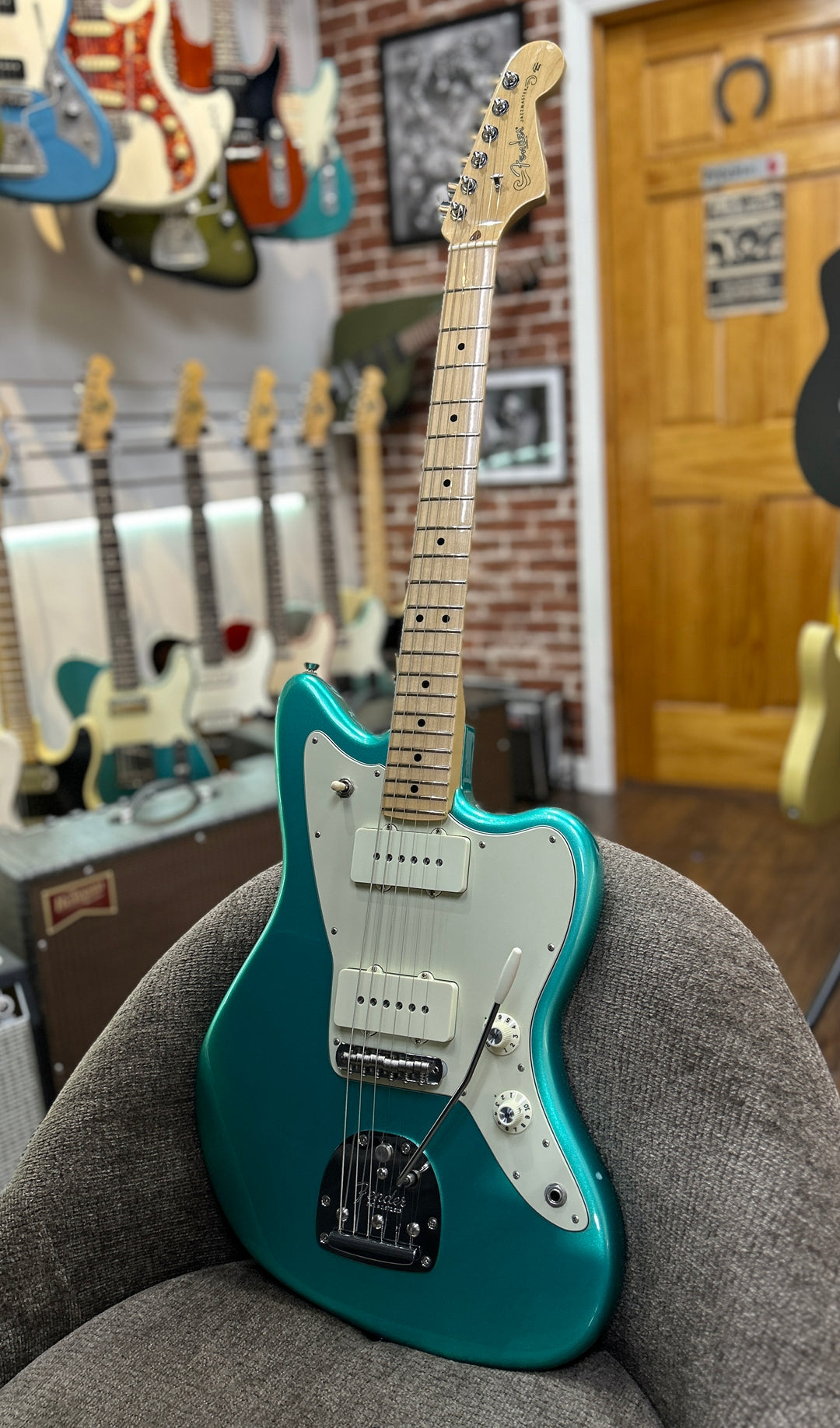 Fender American Professional Jazzmaster - Mystic Seafoam Green
