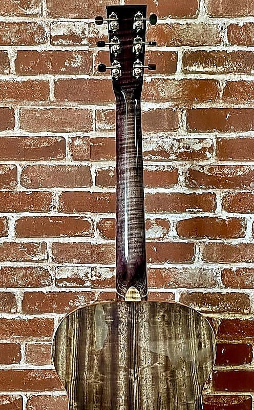 Huss and Dalton T00-14 Custom Barnwood Grey finish, Myrtle Wood & Sitka, NEW (Authorized Dealer) *Vi