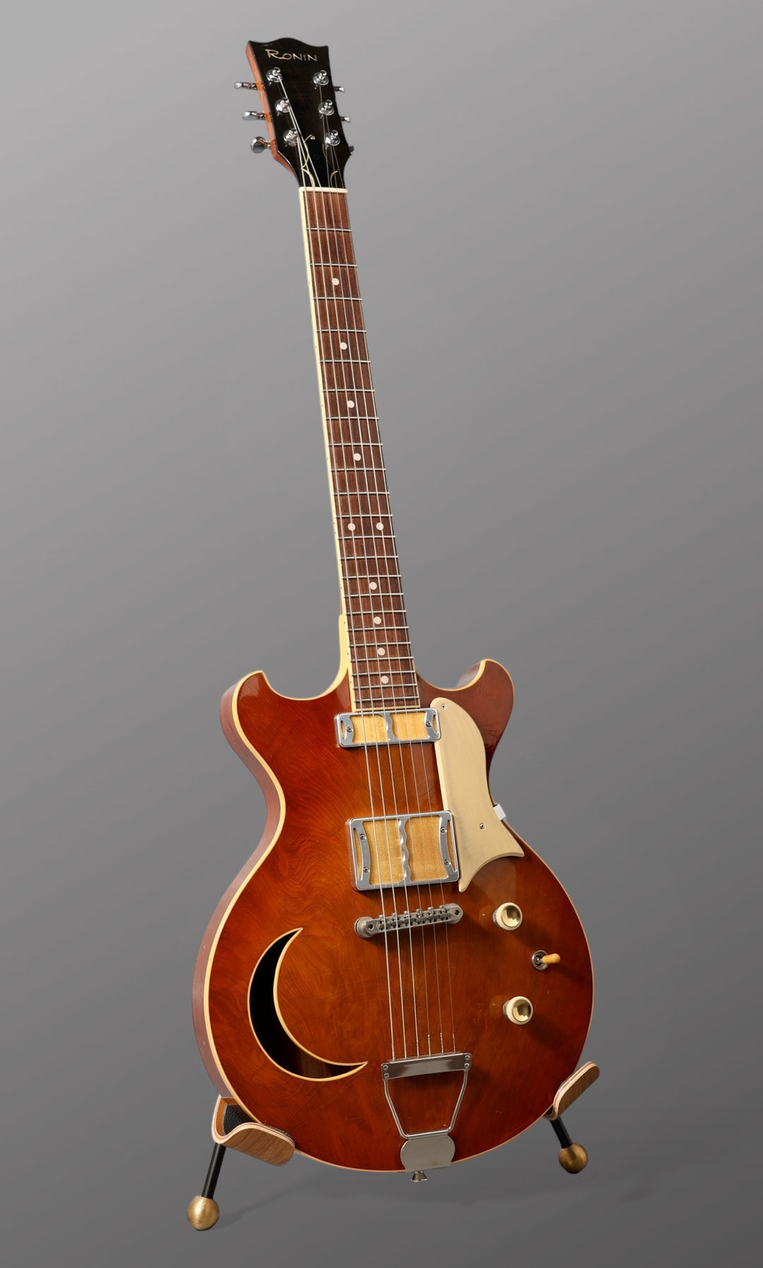 Ronin Badmoon 2015-2016 - Aged Honey Burst w/ Ancient Mammoth Ivory Guard
