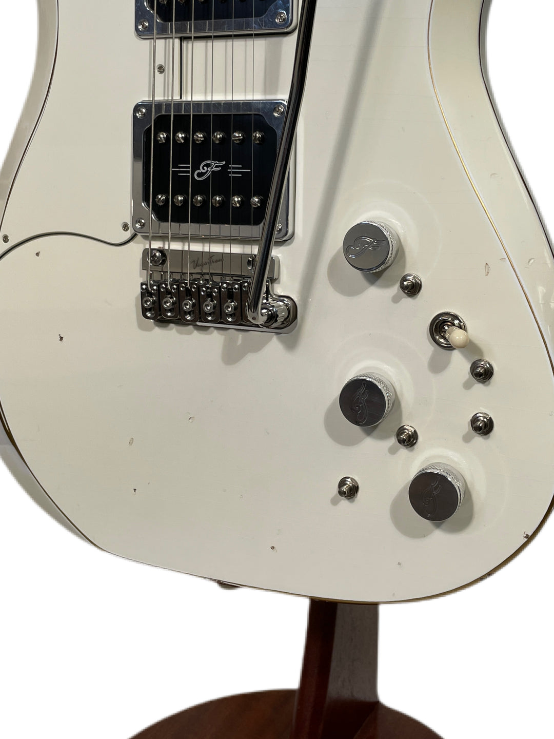 Fiam Guitars Mirari F5 2022 Aged White over Gold, by past Ronin luthier Izzy Lugo (Authorized Fiam Dealer)