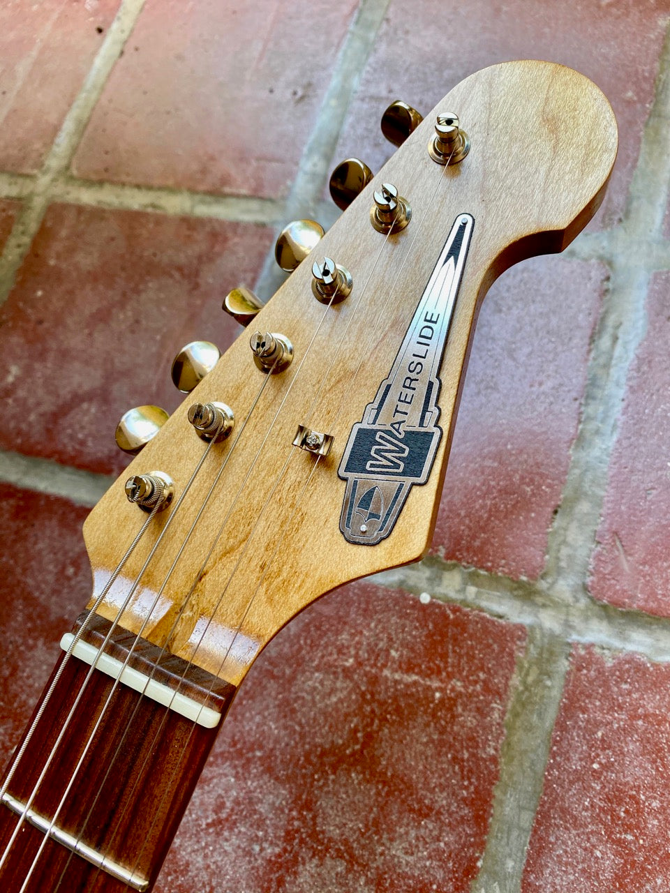 Waterslide S-Style W/ Dual Foils Aged Two-Tone Sunburst Nitro Finish (Authorized Dealer)