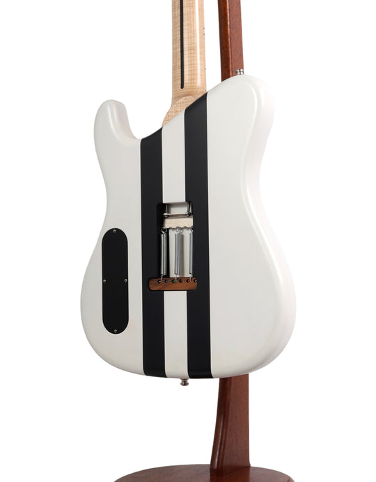 Tausch  665 2012 - 2014 - White with Black Stripes