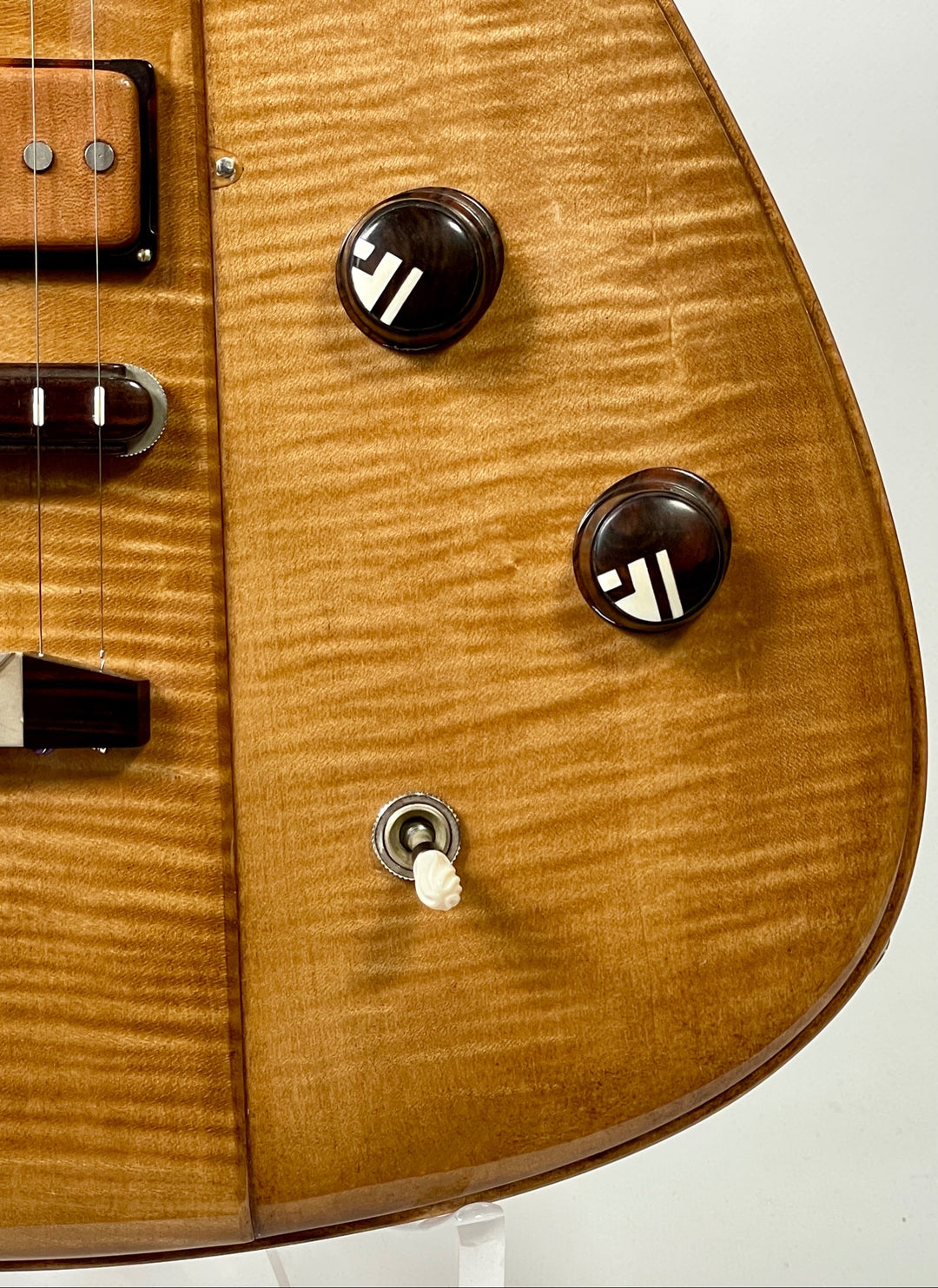 Jesselli Guitars “3-Piece Special” Flame Maple. Fully Hollow & Carved 2021 / NEW (Authorized Dealer)