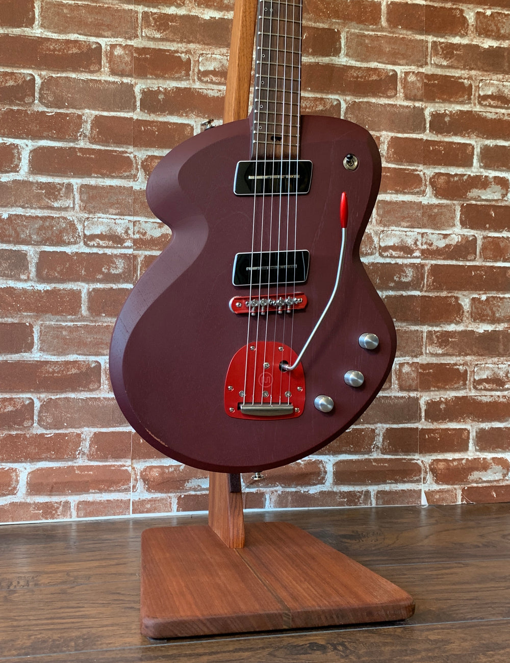 Tao Disco Volante Stradale "Delvaux" 2018 Wine Red 6.3lbs