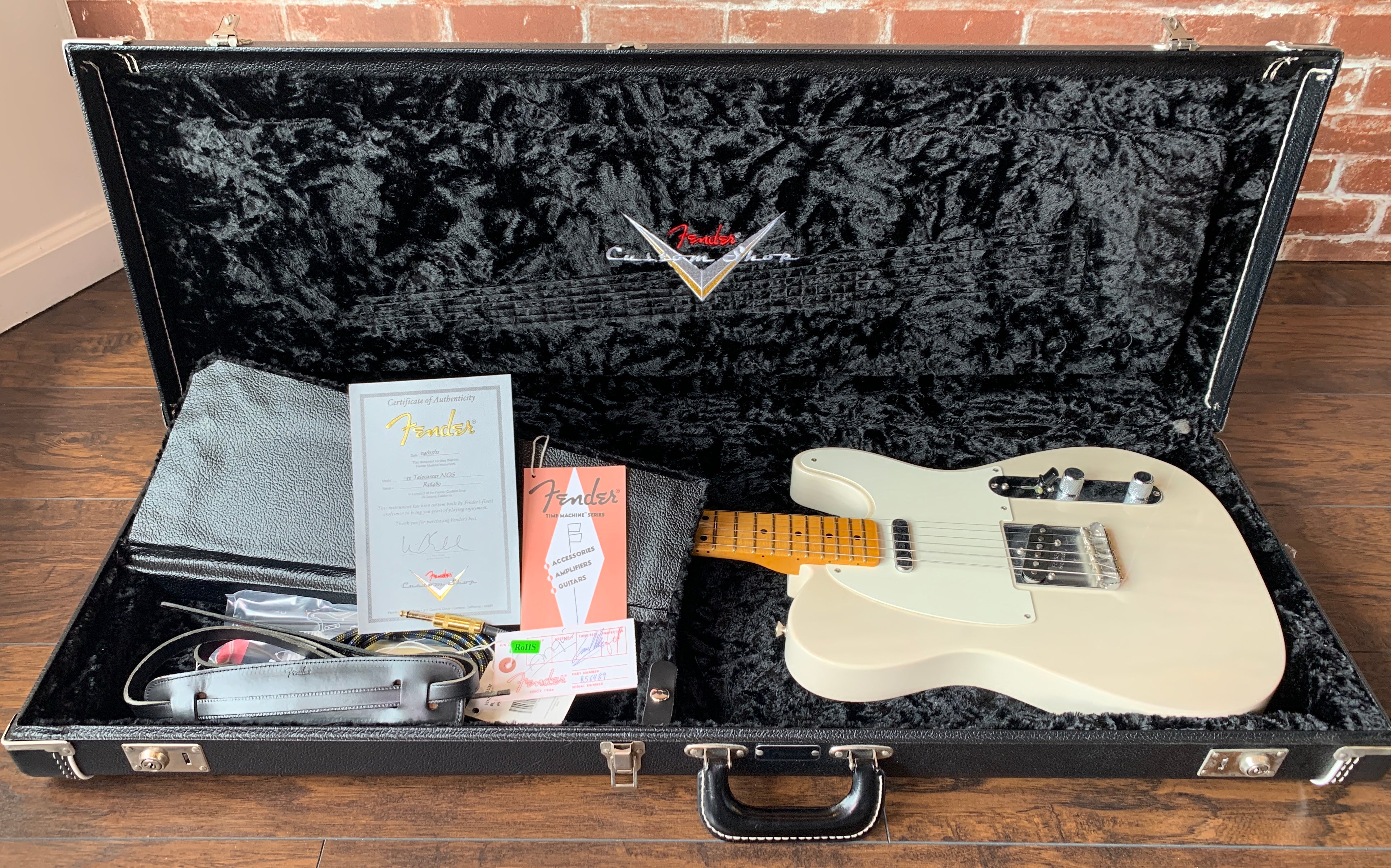 ギター Fender Custom Shop 59 Telecaster 2011 Fender Custom Shop 59 Telecaster Jim Campilongo Signature