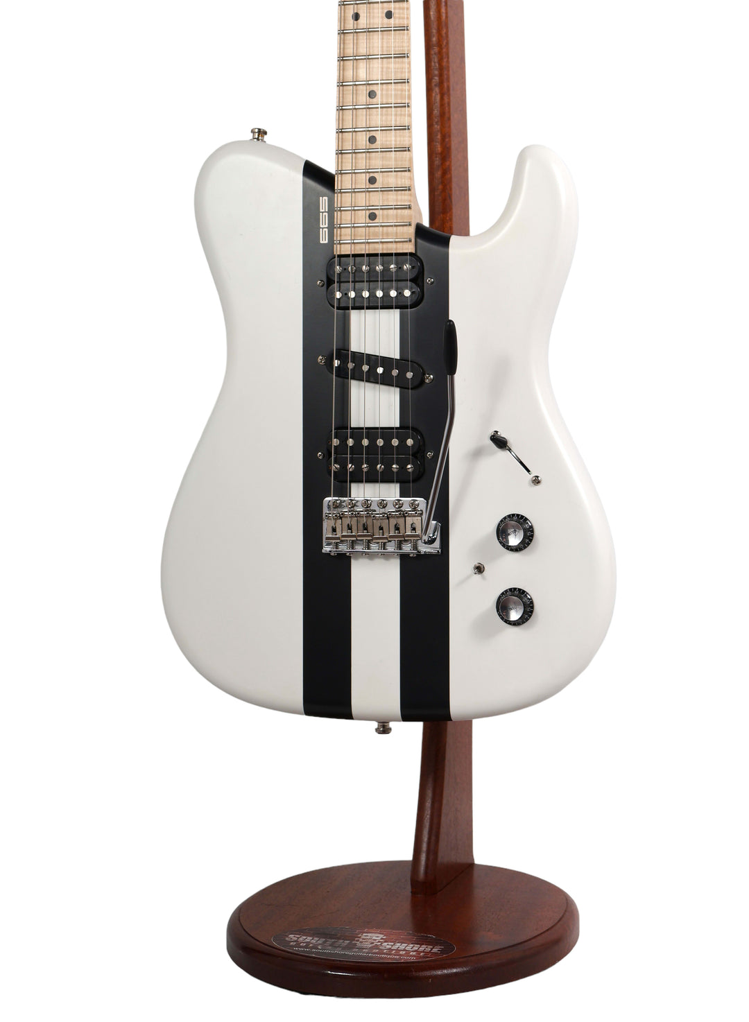 Tausch  665 2012 - 2014 - White with Black Stripes