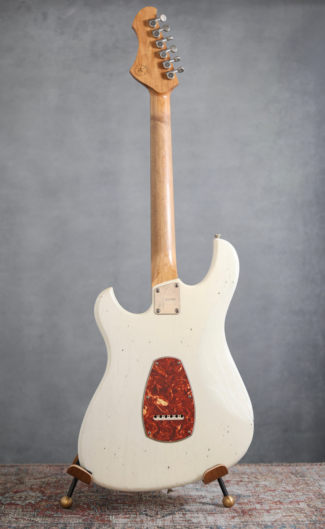 Novo Idris 2025 - Olympic White / Tortoise - Nucleus Series Specs. 7lbs 1.2oz. NEW, Authorized Dealer)