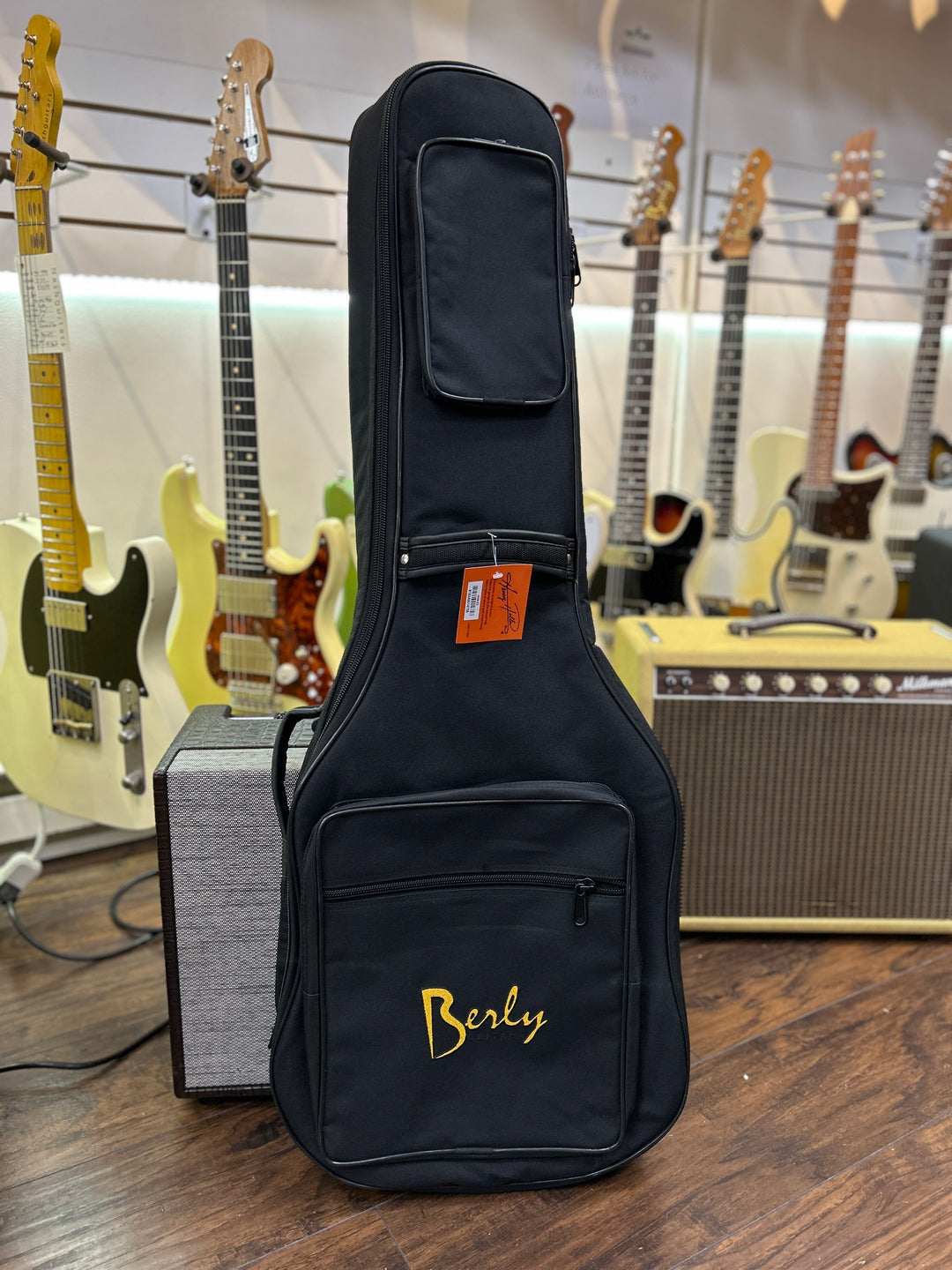 Berly Bent T - Vintage White