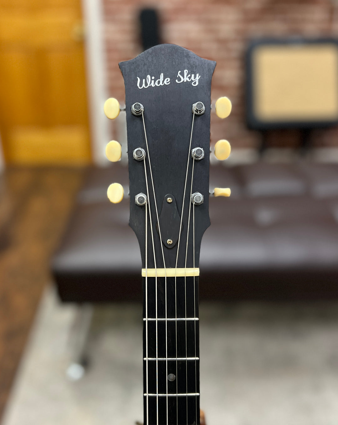 Wide Sky Guitars Junior 2021 - Mahogany / Natural w/ Curtis Novak P-90