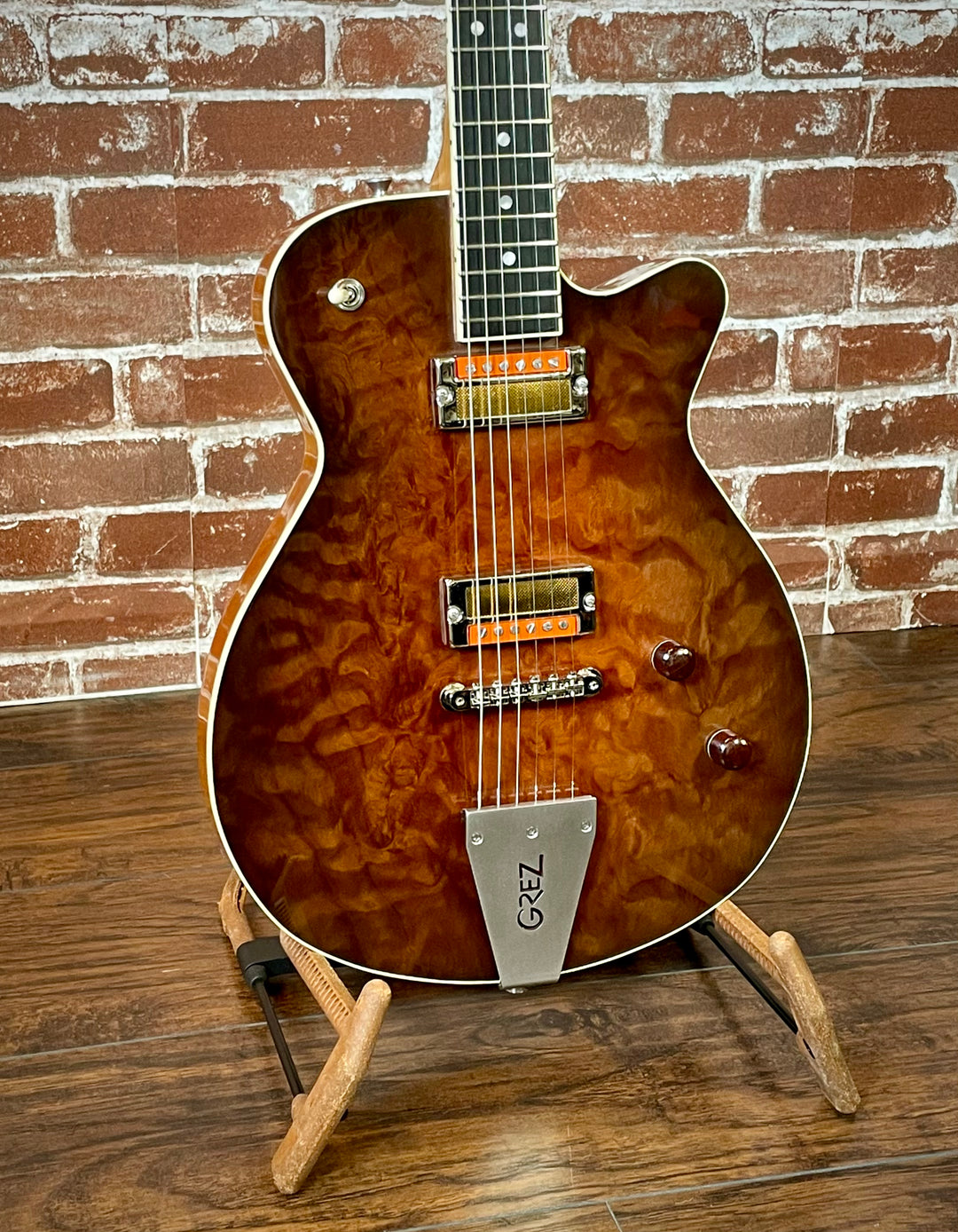Grez Mendocino Custom 2021 Dark Burst Quilt Top, Binding & Novak Gold-Foils NEW (Authorized Dealer)