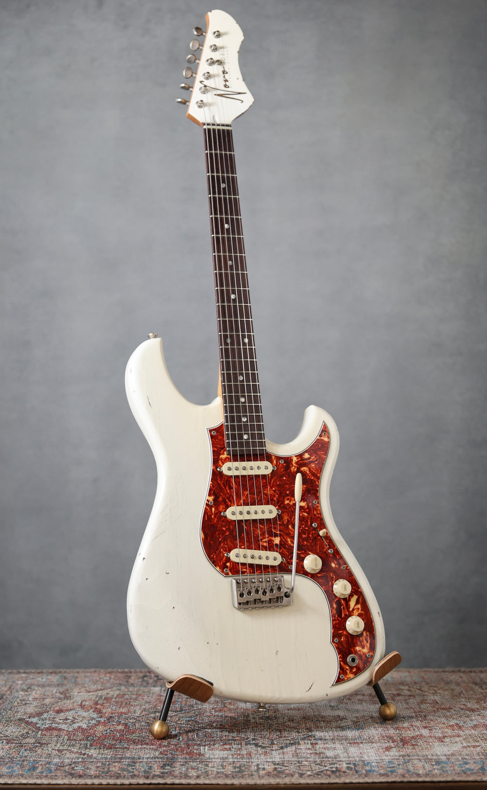 Novo Idris 2025 - Olympic White / Tortoise - Nucleus Series Specs. 7lbs 1.2oz. NEW, Authorized Dealer)