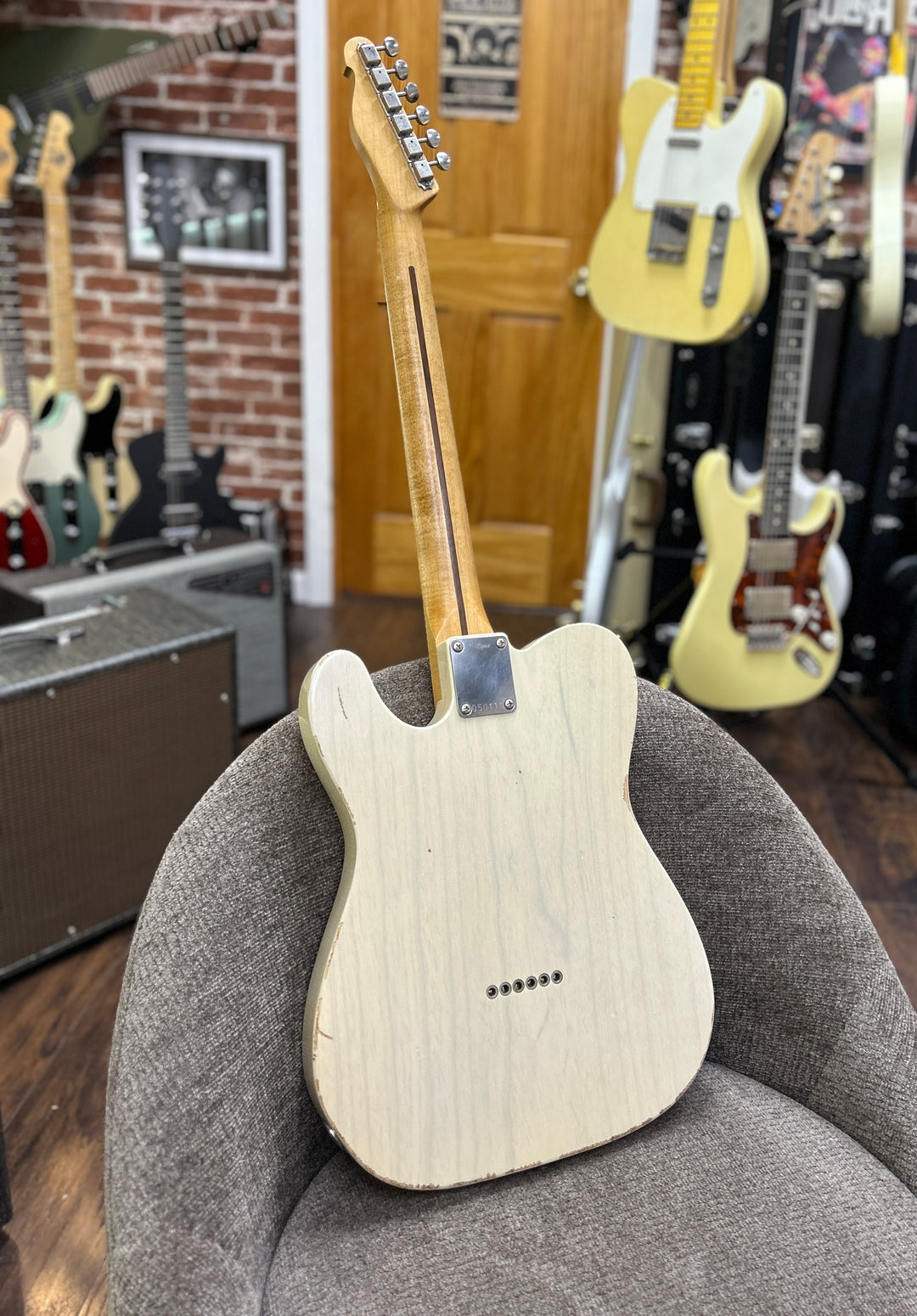 K-Line Truxton 2025 - White Blonde. NEW, (Authorized Dealer)