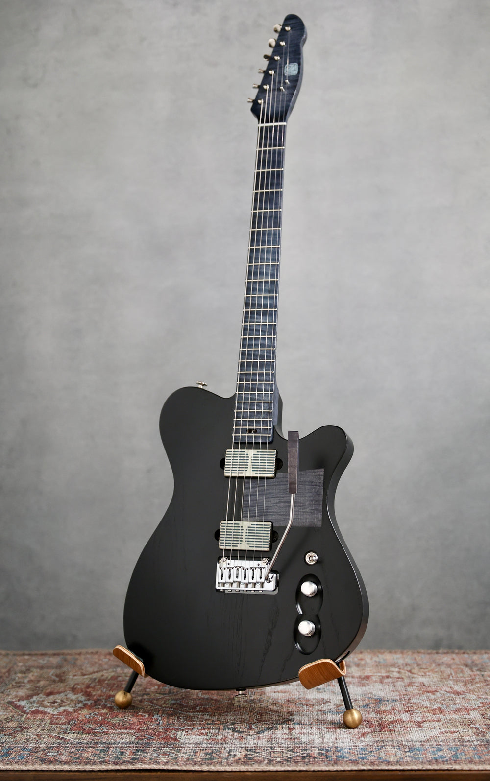 Tao Guitars T-Bucket "MANGETSU" - 2020 - Black / Kojima Grey w/ OHSC, COA & custom Truss-Rod tool