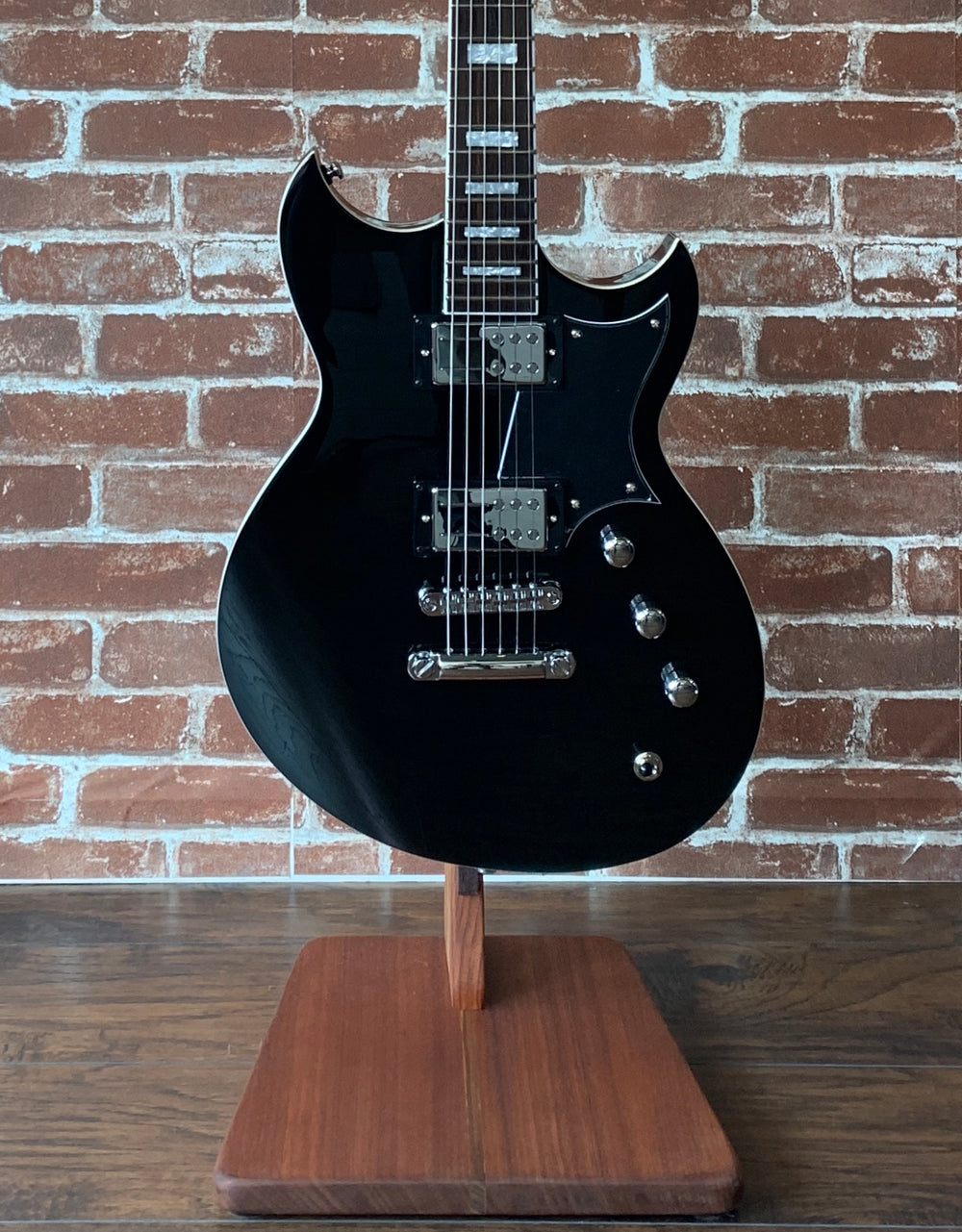 Reverend Reverend Sensei RA  2019 Midnight Black  "Authorized  Dealer"